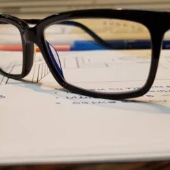 Gunnar - Haus Onyx Clear - Lunettes Pour écrans - Monture Noire Et Verres Transparents - Filtrent 35% -Michael Kors || Guess || Festina Soldes gunnar haus onyx clear lunettes pour ecrans monture noire et verres transparents filtrent 35 0811127019772 477364